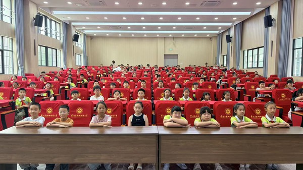 微信图片_20260916095953_104_160.jpg